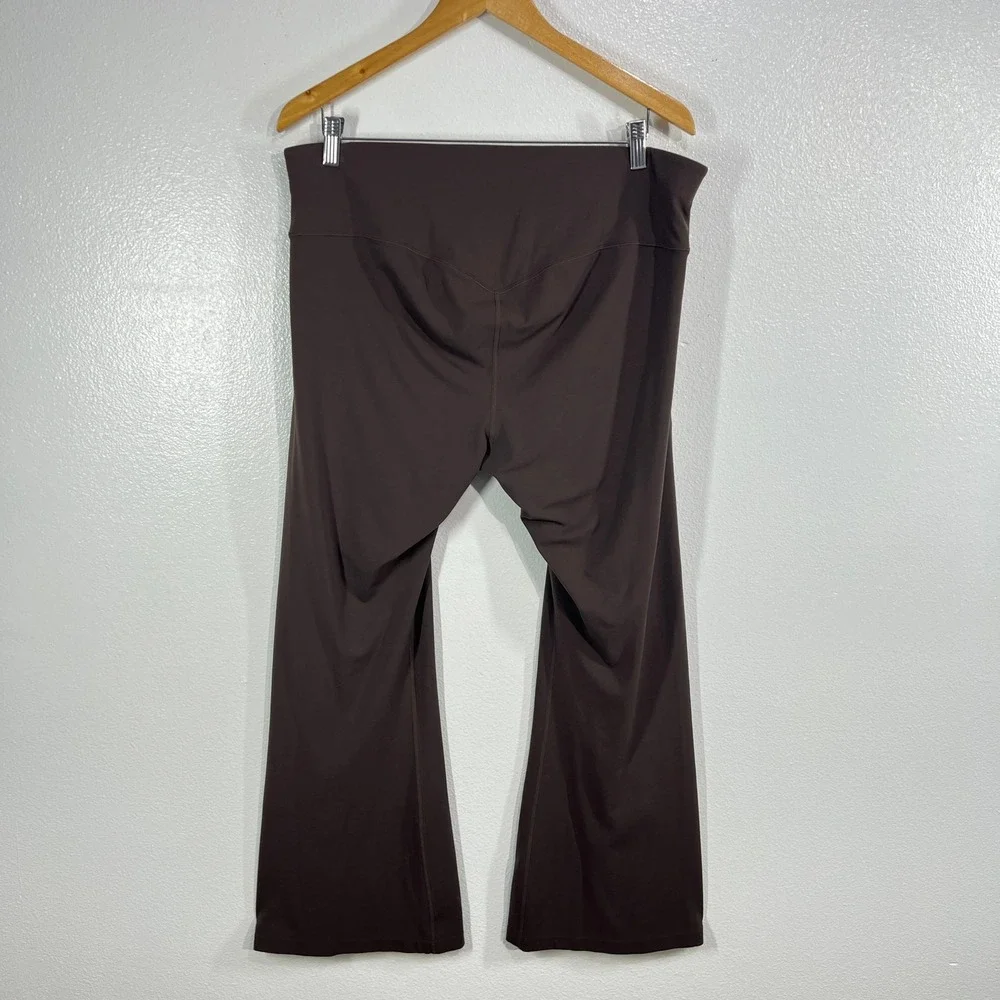 Nike Zenvy High-Waisted Flared Leggings Brown 1X Athletic Workout ‎ Dri-Fit